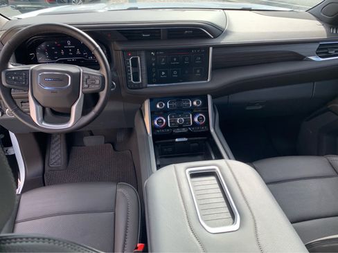 Used 2023 GMC Yukon Denali w/ Max Trailering Package image 10