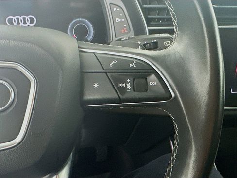 Used 2021 Audi Q8 Premium Plus w/ Premium Plus Package image 26