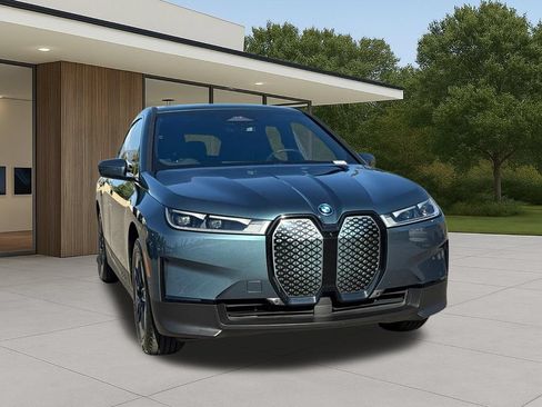 Certified 2024 BMW iX xDrive50 w/ Convenience Package AWD/4WD image 5