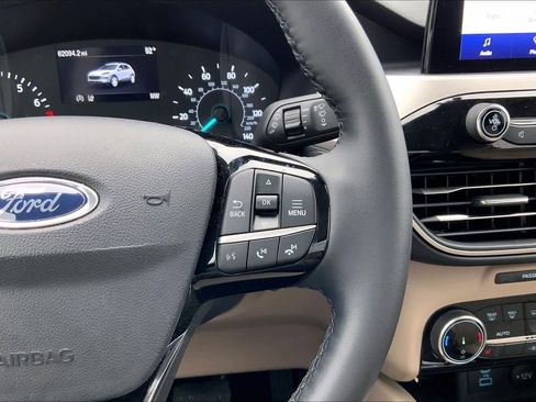 Certified 2022 Ford Escape SEL image 24