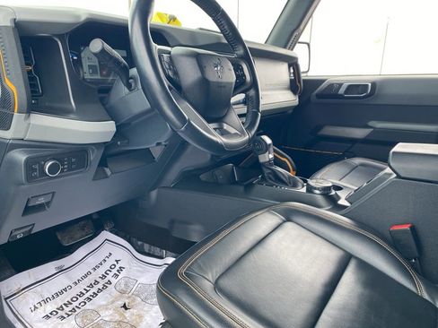 Used 2022 Ford Bronco Badlands w/ Sasquatch Package image 19