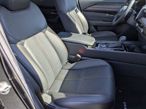 Certified 2025 MAZDA CX-50 AWD 2.5 Hybrid w/ Cargo Package image 36