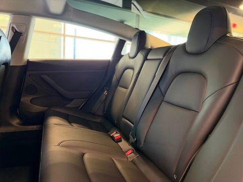 Used 2023 Tesla Model 3 Standard Range image 21