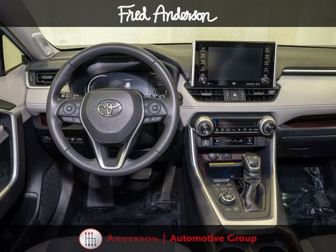 Certified 2020 Toyota RAV4 Limited AWD/4WD image 7