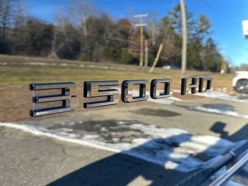 Used 2022 Chevrolet Silverado 3500 LTZ w/ LTZ Plus Package image 31