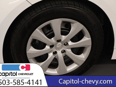Used 2024 Toyota Corolla LE FWD image 8
