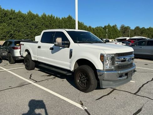 Used 2019 Ford F250 XLT AWD/4WD image 1