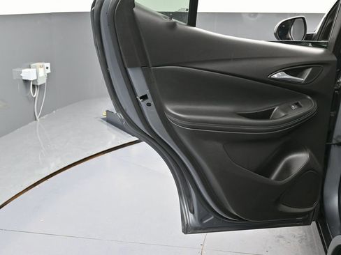 Used 2021 Buick Encore GX Essence w/ Experience Buick Package image 37