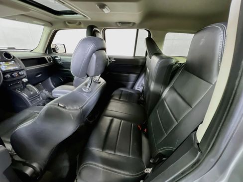 Used 2017 Jeep Patriot High Altitude AWD/4WD image 23