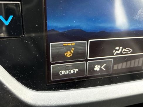 Used 2025 Subaru Forester Sport image 16