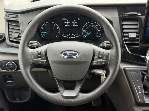 Used 2025 Ford Transit 350 XLT image 23