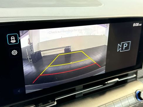 Used 2024 Hyundai Kona SEL FWD image 18
