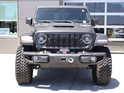 Used 2025 Jeep Wrangler Unlimited Rubicon 392 AWD/4WD image 2