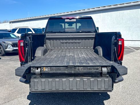 Certified 2024 GMC Sierra 2500 Denali Ultimate image 13