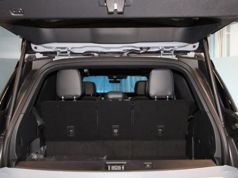 New 2026 Lincoln Navigator Reserve AWD/4WD image 36