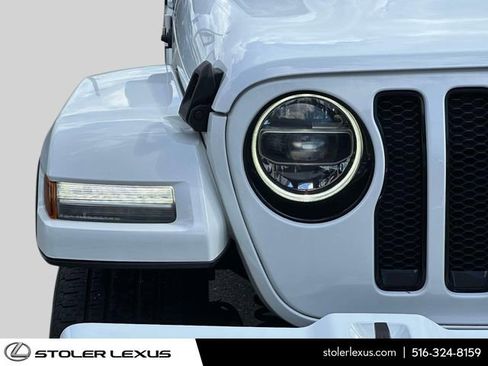 Used 2021 Jeep Wrangler Unlimited Sahara AWD/4WD image 8