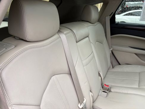 Used 2012 Cadillac SRX Luxury image 26