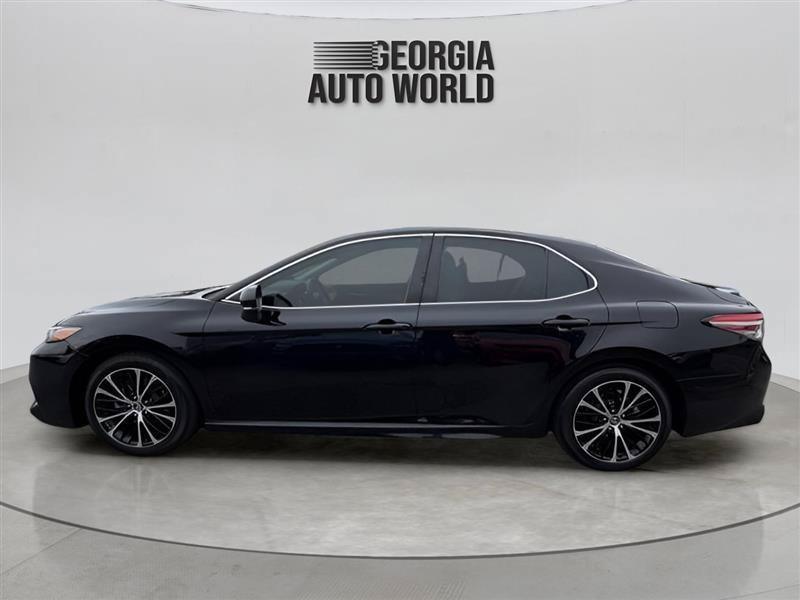 Used 2019 Toyota Camry SE w/ Convenience Package FWD image 11