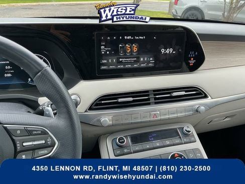 Used 2022 Hyundai Palisade Calligraphy AWD/4WD image 17
