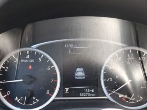 Used 2018 Nissan Sentra SR w/ SR Midnight Edition Package image 2