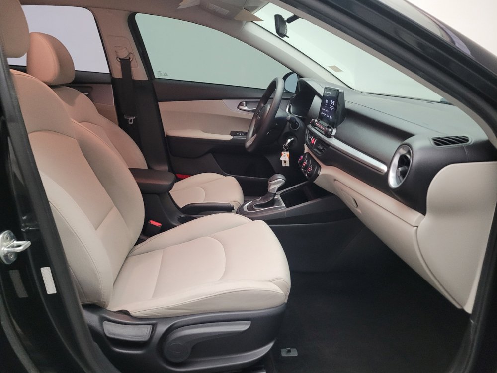 Used 2023 Kia Forte LXS w/ LXS Technology Package FWD image 21