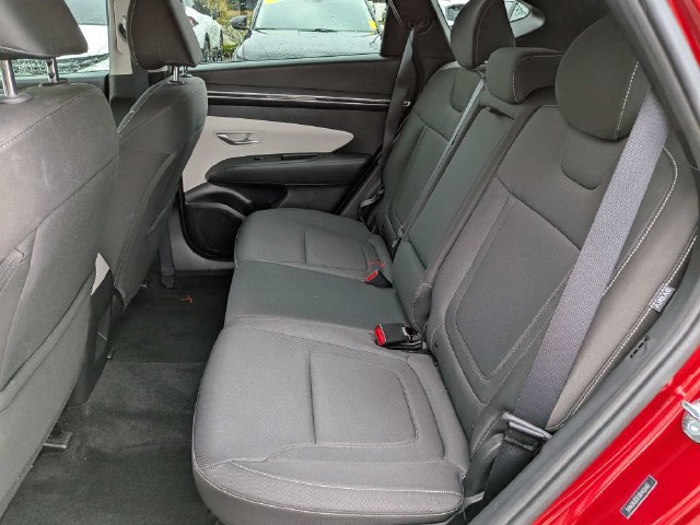 Certified 2024 Hyundai Tucson SE FWD image 16