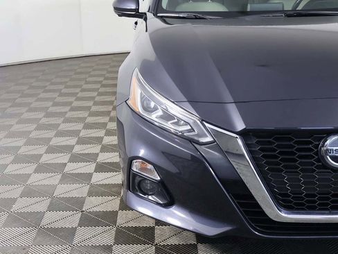 Used 2019 Nissan Altima 2.5 Platinum image 15