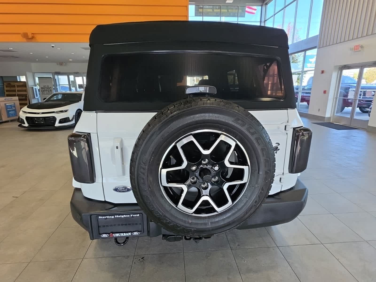 Used 2022 Ford Bronco Outer Banks AWD/4WD image 8
