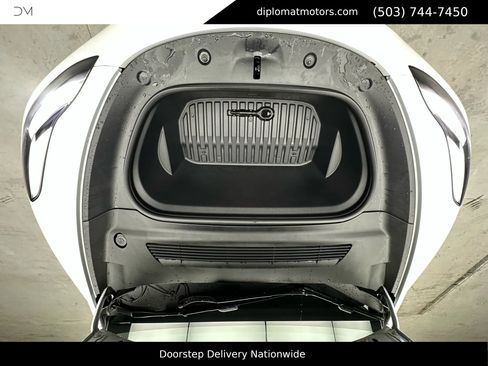 Used 2023 Tesla Model Y Long Range image 41