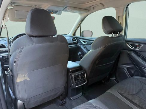 Used 2021 Subaru Forester Premium AWD/4WD image 32