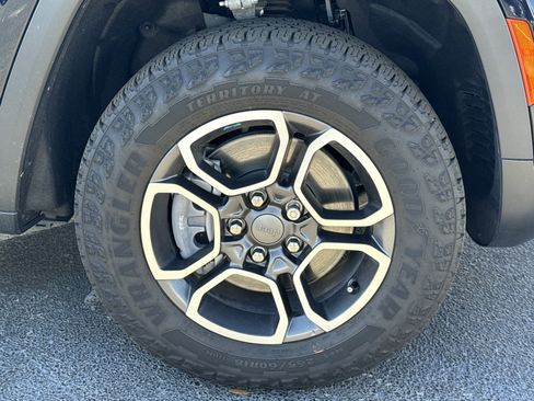 Used 2023 Jeep Grand Cherokee Trailhawk w/ Luxury Tech Group III image 13