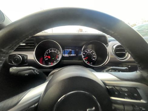 Used 2017 Ford Mustang GT image 12