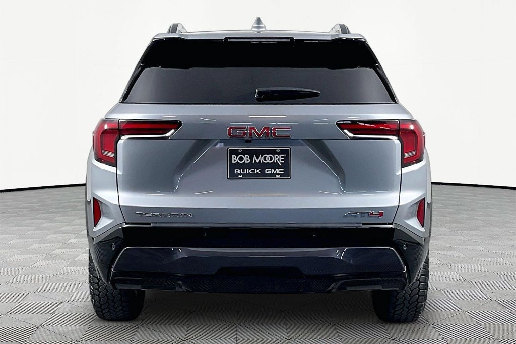 Used 2026 GMC Terrain AT4 w/ Convenience Package III AWD/4WD image 5