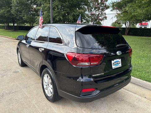 Used 2019 Kia Sorento L FWD image 6