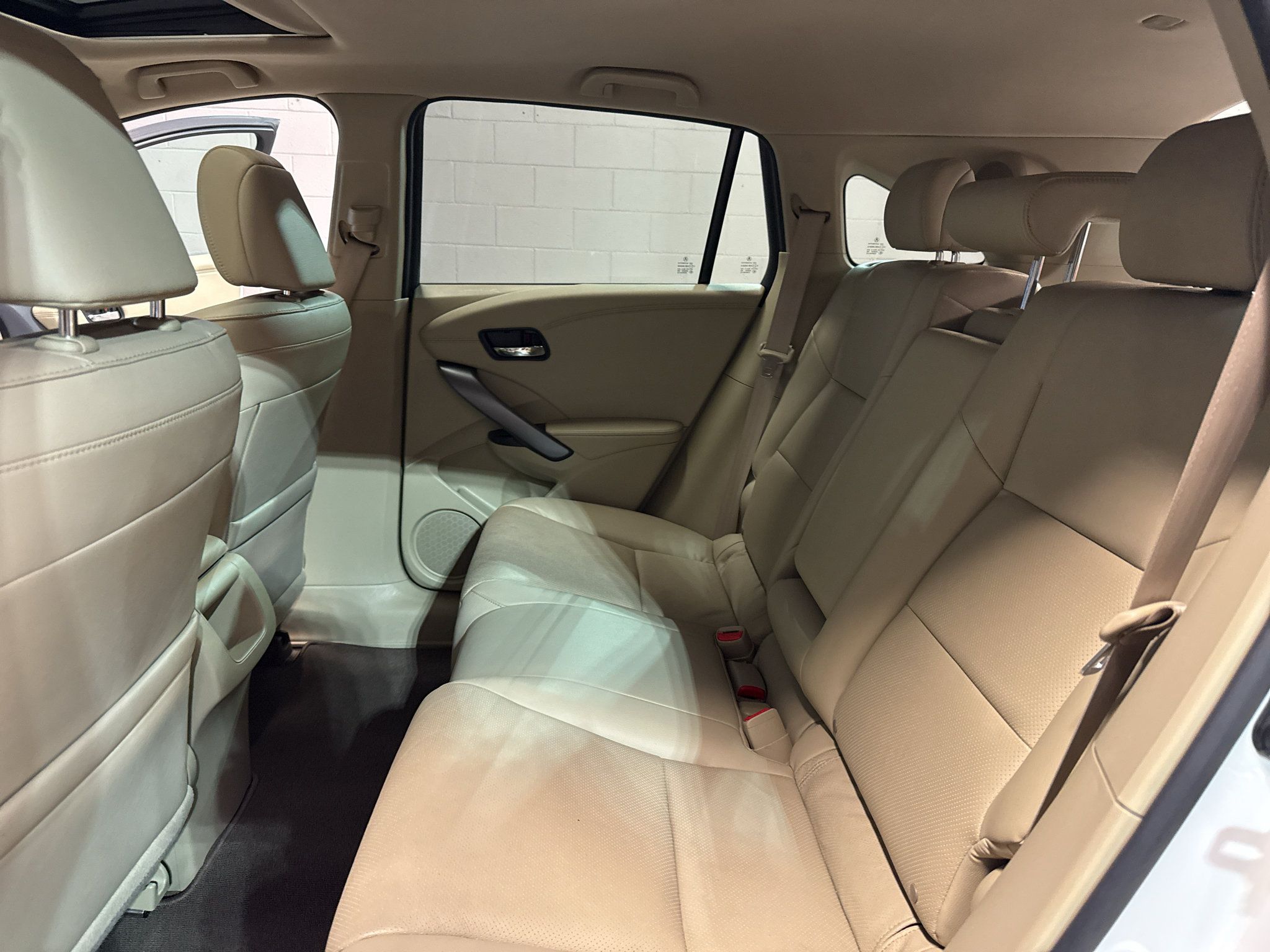 Used 2015 Acura RDX w/ Technology Package AWD/4WD image 24