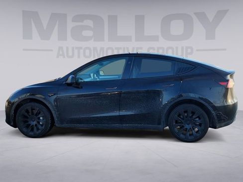Used 2025 Tesla Model Y Long Range image 2