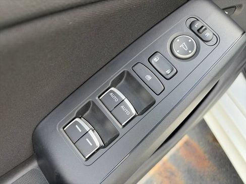 Used 2023 Honda Civic Sport image 16