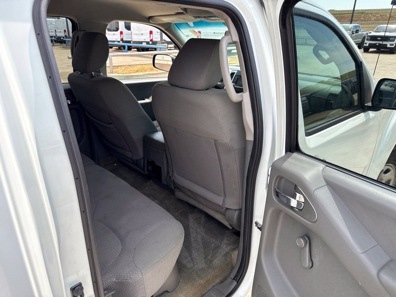 Used 2017 Nissan Frontier S w/ S Work Truck Package (4X4) image 12