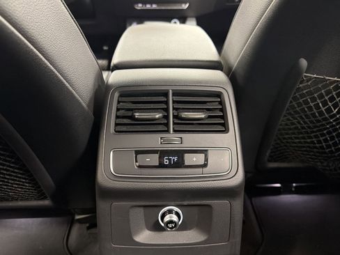 Used 2017 Audi A4 2.0T Premium image 25