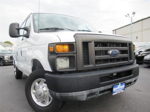 Used 2011 Ford E-250 and Econoline 250 w/ Insulation Pkg image 3