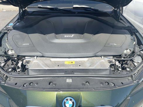 Used 2023 BMW i4 eDrive40 w/ Premium Package RWD image 11