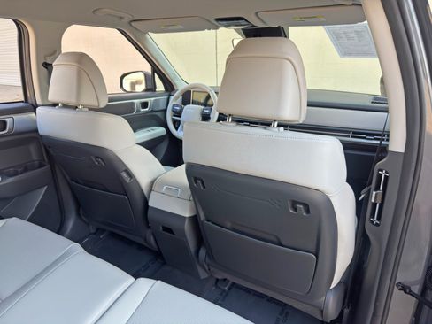 Used 2024 Hyundai Santa Fe SEL FWD image 34