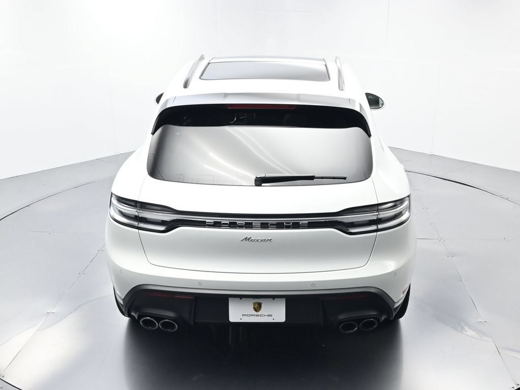 Certified 2026 Porsche Macan AWD/4WD image 38