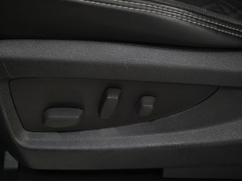 Used 2015 GMC Yukon Denali AWD/4WD image 27