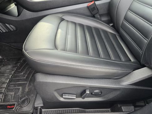 Certified 2024 Ford Edge SEL image 22