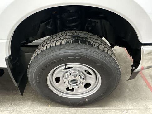 Used 2017 Ford F350 XL AWD/4WD image 5