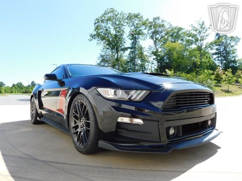 Used 2017 Ford Mustang GT Premium image 36