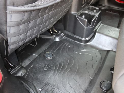 Used 2019 Jeep Wrangler Unlimited Rubicon AWD/4WD image 31