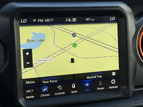 Used 2021 Jeep Gladiator Mojave AWD/4WD image 33