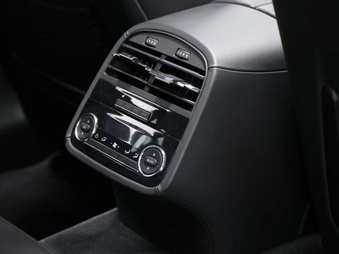 Used 2022 Maserati Quattroporte Trofeo RWD image 84